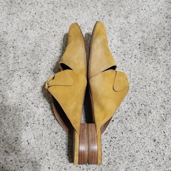 Jeffrey Campbell Suede Charlin Bow Pointy Toe Flat Mule Mustard Yellow Size 8 - Picture 9 of 12